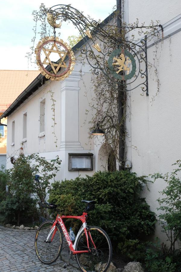 Hotel Zum Goldenen Lowen Kallmünz Exterior foto